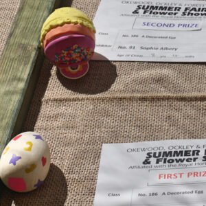 186 - A Decorated Egg (8-11)